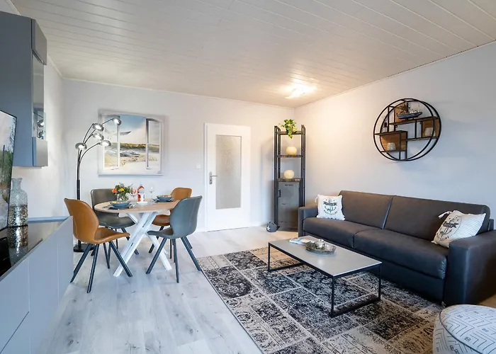 Kleiner Knurrhahn - Strandnah - Ein Kleiner Hund Willkommen